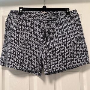 Banana Republic Navy Blue and White Short